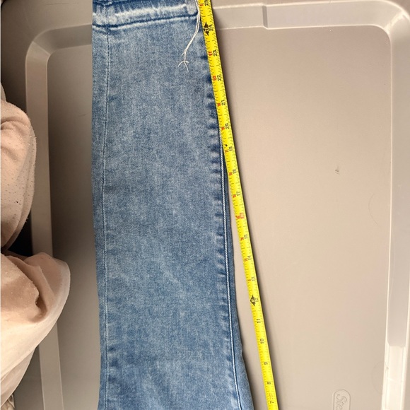 Express High Rise Blue Distressed Jeans - Picture 4 of 6